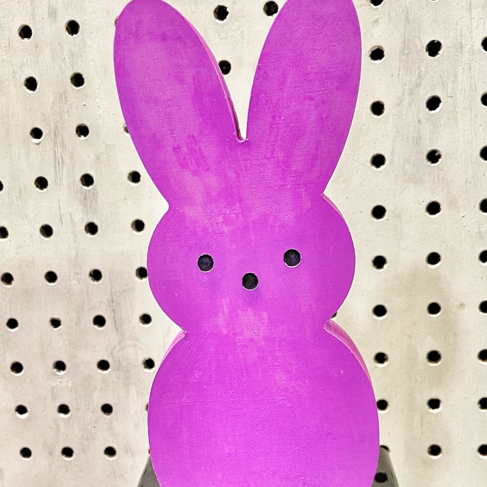 8” Painted Peep